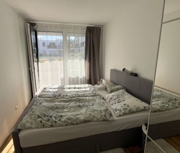 Moderne 2 Zi -Wohnung mit großzügiger Loggia - nahe Milleniumcity (... - Photo 2