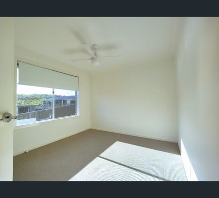 21 Yarborough Road, Cameron Park, NSW 2285 - Photo 3