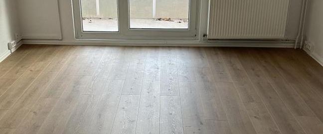 Mit Balkon im Erdgeschoss! - Photo 1