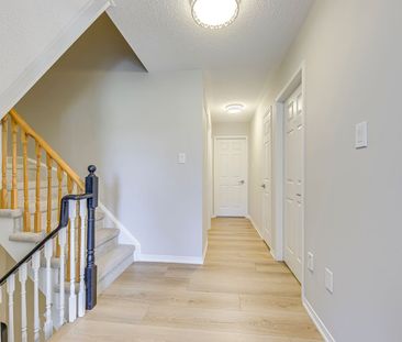 For Lease - 215 ROXTON Road, Oakville, Ontario - Photo 3