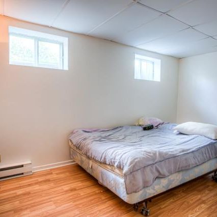 Chambly – Grand 4 et demi semi meublé à louer – Tout inclus - Photo 4