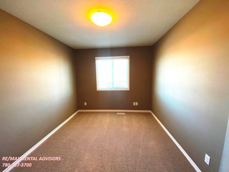 21207 59 Avenue Northwest - Photo 2