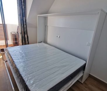 Piso de alquiler en Calle Pinsapo, Casablanca - La Viñuela - Photo 2