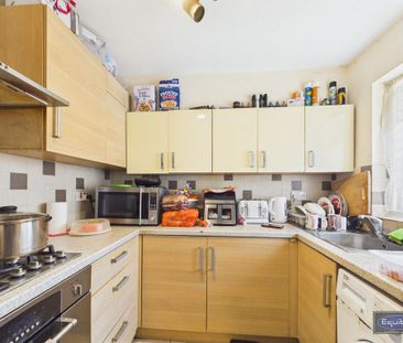 2 bedroom maisonette to rent - Photo 5