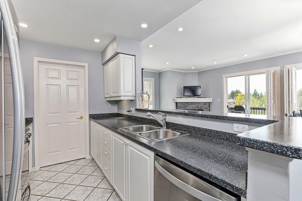 For Lease - 638 JOHNSTON PARK Avenue, Collingwood, Ontario - Photo 1