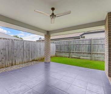 Fantastic low maintenance home! - Photo 5