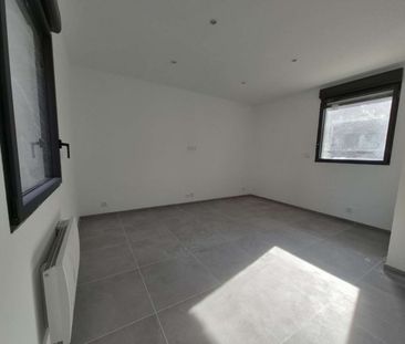 Location Maison 3 pièces 66m² LILLERS 62190 - Photo 6