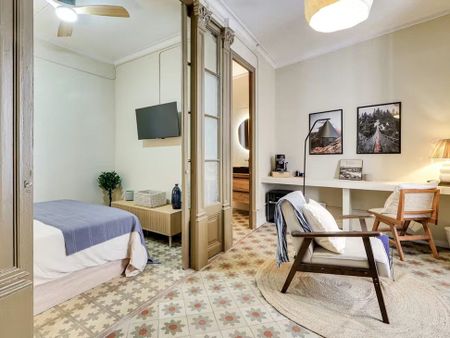 Carrer de les Heures, Barcelona, Catalonia 08002 - Photo 3