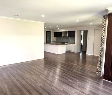 Family Haven in Clyde North: Spacious 4-Bedroom Home Near Top Schoo... - Photo 4