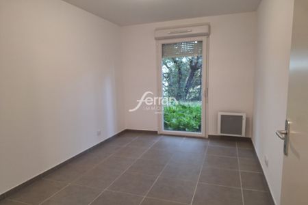 Location Appartement 3 pièces 58m² DRAGUIGNAN 83300 - Photo 4