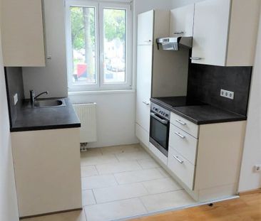 Provisionsfrei: Renovierter 31m² Altbau mit Einbauküche und Parkbli... - Photo 3