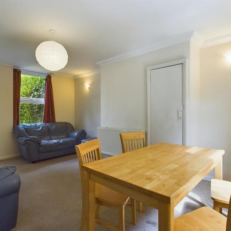 5 bedroom terraced house to rent - Photo 1