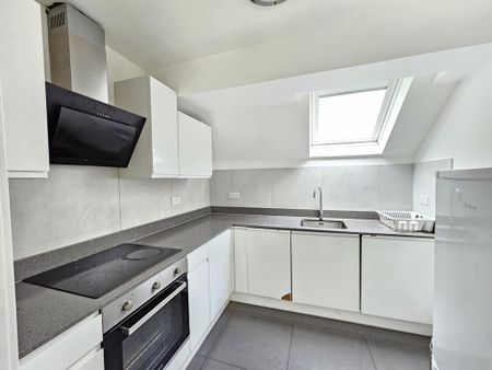 3 bedroom flat to rent - Photo 5