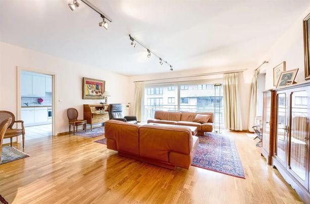 Appartement te huur - Photo 1