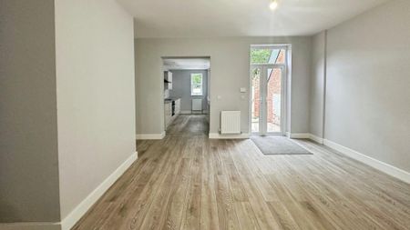 3 bedroom terraced house to rent - Photo 2