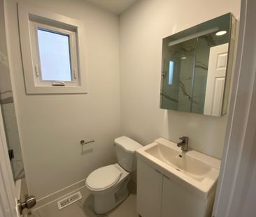 For Lease - 172 Times Rd Main Fl Road, Toronto, Ontario - Photo 5