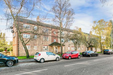 2 bedroom flat to rent - Photo 3