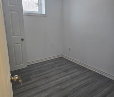 For Lease - 8 York Street Unit# Bsmt, Mississauga, Ontario - Photo 5