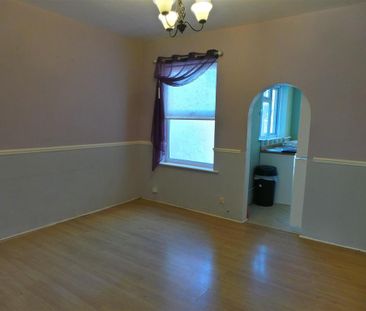 3 bedroom terraced house to rent - Photo 6
