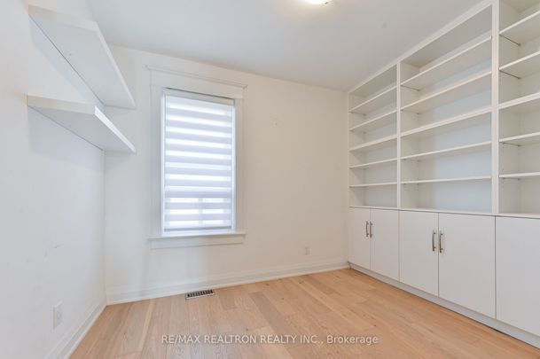 For Lease - 14 Marshall Street, Toronto, Ontario - Photo 1