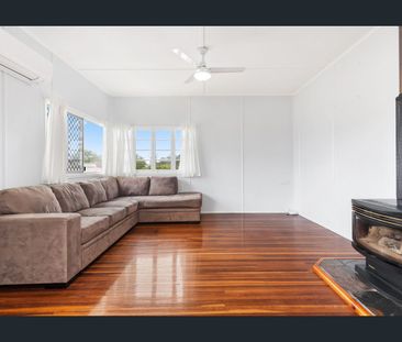 Modern 3 Bedroom High Set Queenslander - Photo 2