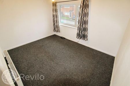 2 bedroom semi-detached house to rent - Photo 3
