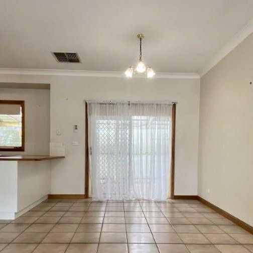 Modern Ease, Everyday Comfort - Photo 1