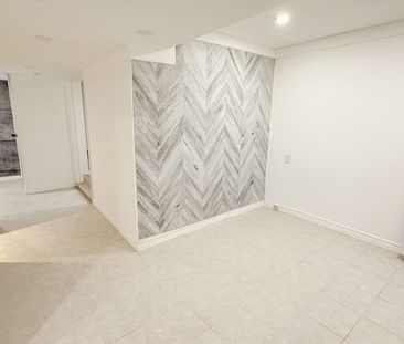 For Lease - 422 Lynett Crescent, Richmond Hill, Ontario - Photo 3