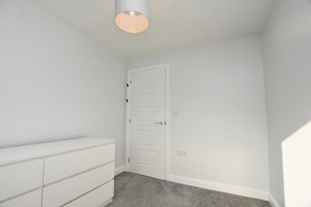 3 bedroom detached house to rent - Photo 4