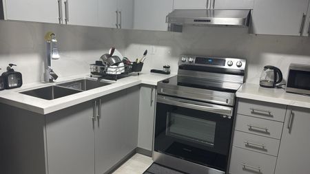 For Lease - 7260 Milano Court, Mississauga, Ontario - Photo 2