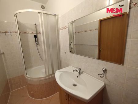 Pronájem bytu 3+1 68 m² - Фото 2