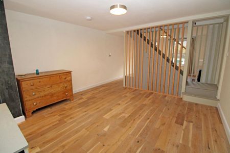 2 bedroom terraced house to rent - Photo 2