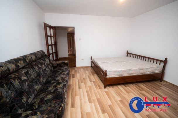 ID 9551 Casă P+1 de închiriat – Strada Mahmudiei - Fotografie 1