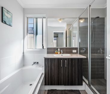 Modern and Convenient Family Home - Photo 3