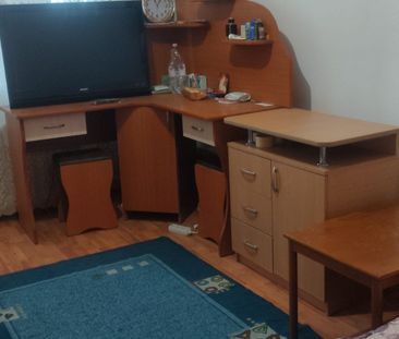 Garsonieră de închiriat, Râmnicu Vâlcea, 22 mp, nedecomandată - Fotografie 2