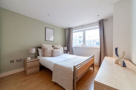 1 Bed Flat, Long Lane, SE1 - Photo 4