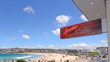 A Rare Bondi Gem, Double Parking with Direct Access, 200m from the Sand and Surf - Photo 2