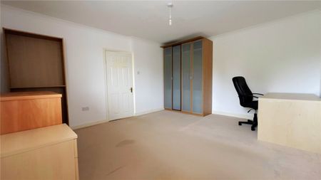 Lincoln Road, Newark, Nottinghamshire, NG24 - Photo 4