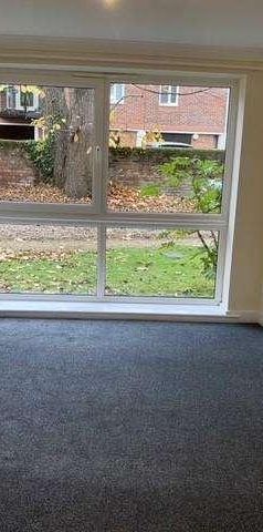 Regents Park Road, Shirley, SO15 - Photo 1