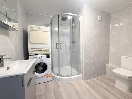 2 Bedroom Flat/Apartment To Let - Photo 3