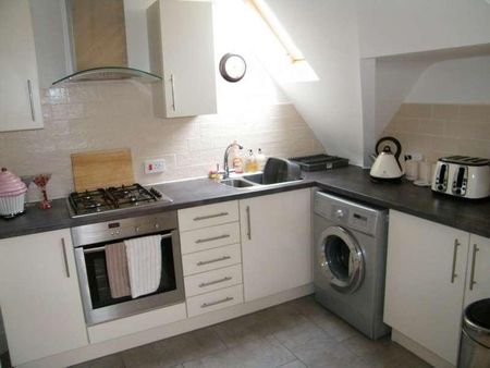 Hamworthy, BH15 - Photo 4