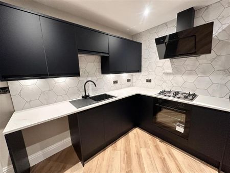 3 bedroom terraced house to rent - Photo 4