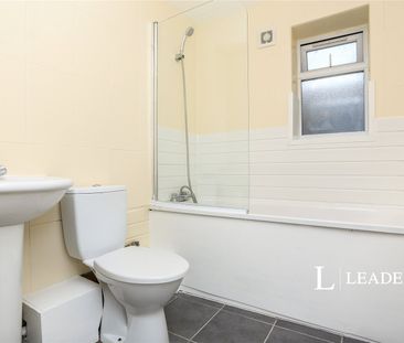 apartment to rent Sundridge Parade, Plaistow Lane, Bromley, BR1 - Photo 4