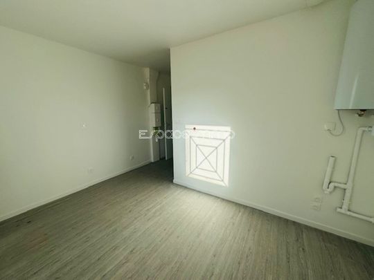 Location Appartement 1 pièce 17m² LE GRAND QUEVILLY 76120 - Photo 1