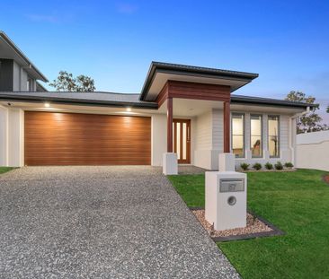 Luxury 4 Bedroom Home - Photo 2