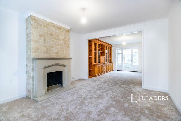 3 bedroom semi-detached house to rent - Photo 1