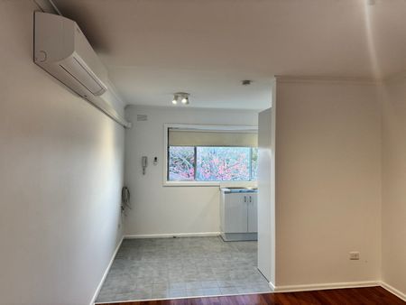 10/21 Cohuna Street, Brunswick West VIC 3055 - Photo 5