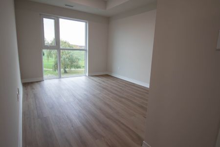 **BEAUTIFUL** 2 BEDROOM CONDO IN ST. CATHARINES!! - Photo 4