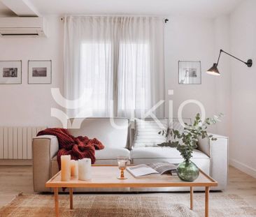 3 room luxury Apartment for rent in Barcelona, Catalonia - Photo 2