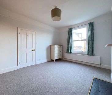 3 bedroom semi-detached house to rent - Photo 6